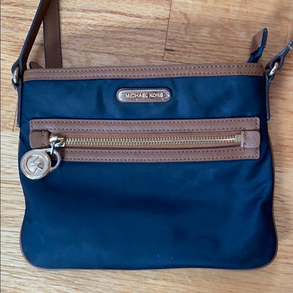 Michael Kors cross body